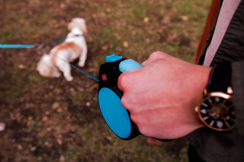 WIGZI 2 Dog Retractable Leash, Easy Lock/Unlock Button, Untangle Automatically - 18 ft Total Distance with Coupler at end of Leash- 110lbs Total Weight of Both Dogs - PawsPlanet Australia