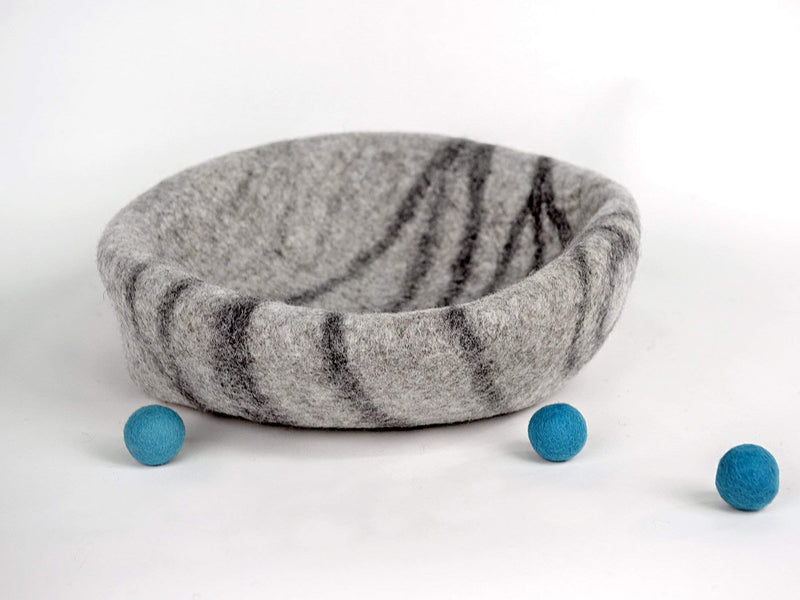 [Australia] - MEOWFIA Premium Felt Cat Bed Cave (Medium) - Handmade 100% Merino Wool Bed for Cats and Kittens Light Grey 