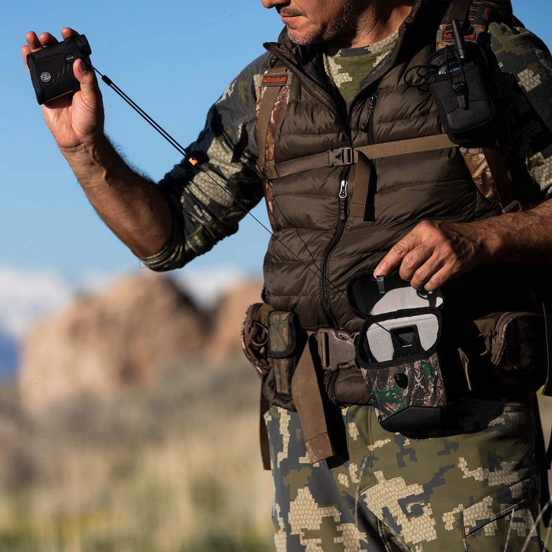 [Australia] - T-REIGN ProCase with Retractable 36" Kevlar Tether Protects Rangefinders, GPS Units, Phones and More Camo Large 