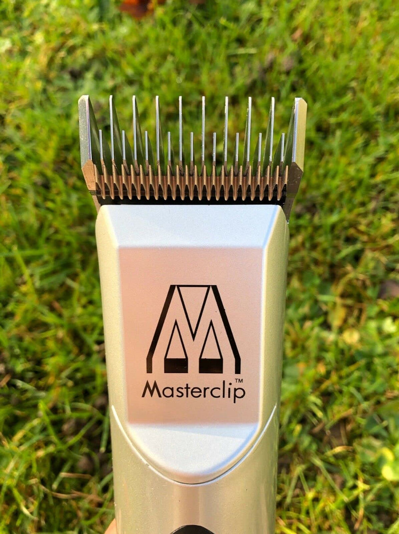 Masterclip Dog Clipping Blade A5 Clipper Blades 50F 40F 30F 15F 10F 9F 7F 7 5F 5# 4F 4# 3F 3# 2F 2# 5/8N toe blade compatible, Oster and Andis (3#) - PawsPlanet Australia