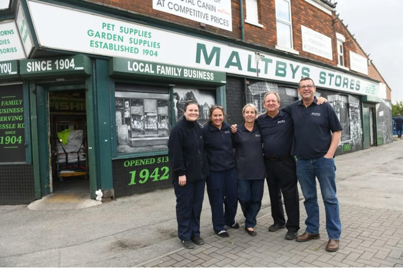 Maltbys' Stores 1904 Limited Pizzle Filled Bones x 10 Natural Rawhide Dog Treats Chews - PawsPlanet Australia