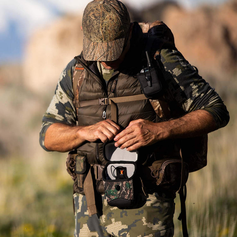 [Australia] - T-REIGN ProCase with Retractable 36" Kevlar Tether Protects Rangefinders, GPS Units, Phones and More Camo Large 