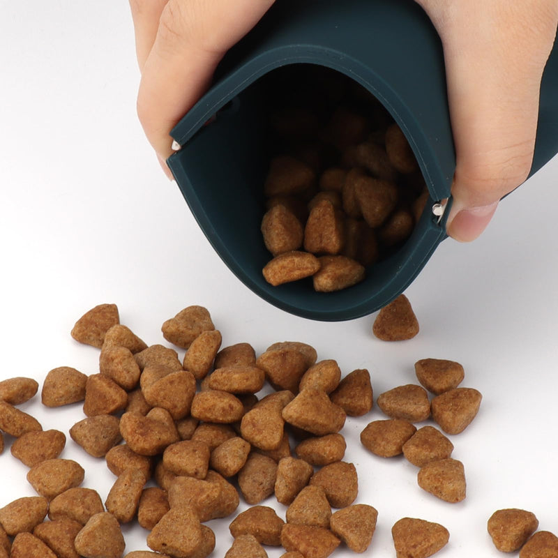 FIDWALL Silicone Dog Treat Bag Automatic Closure with Clickers for Dog Training Walking Dogs and Cats Pocket Size Easy Clean Travel Bag Dark Green - PawsPlanet Australia