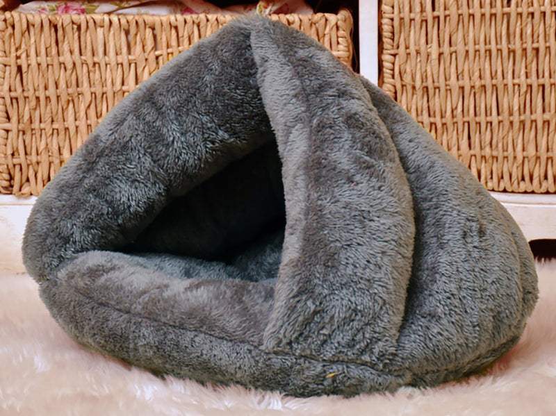 [Australia] - Beskie Pet Tent Cave Bed for Small Medium Puppies Kitty Dogs Cats Pets Sleeping Bag Thick Fleece Warm Soft Dog Bed Cuddler Burrow House Hole Igloo Nest Cozy Bed for Cat Puppy L(17.7*17.7 inch) Grey 