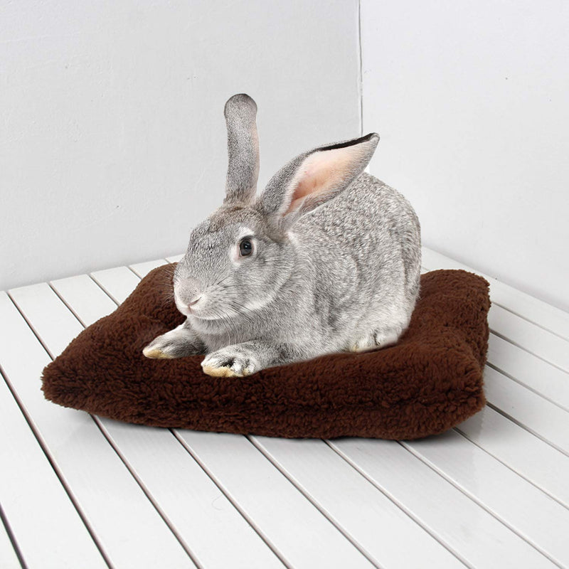 [Australia] - RYPET Guinea Pig Bed - Square Plush Warm Sleep Mat Pad for Squirrel Hedgehog Rabbit Chinchilla and Other Small Animals, Random Color M(11.8 x 8.7inch) 