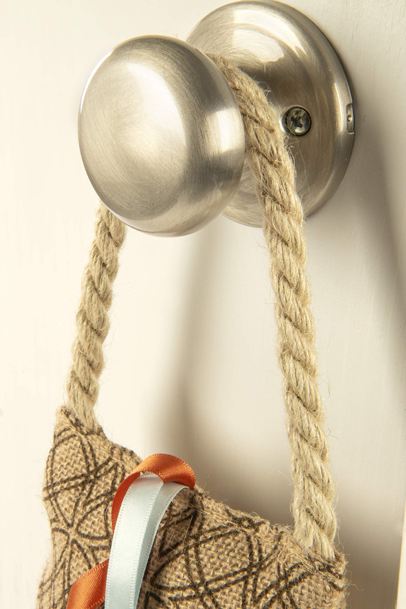 Petlinks Hanging Cat Scratchers Claw Kicker - PawsPlanet Australia