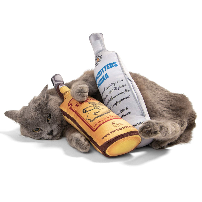 [Australia] - Twin Critters Organic Silvervine Catnip KittiKocktail Liquor Bottle Refillable Plush 2-Pack for Cats & Kittens No Artificial Ingredients - More Powerful Than Catnip - Great Gift for Cocktail drin 