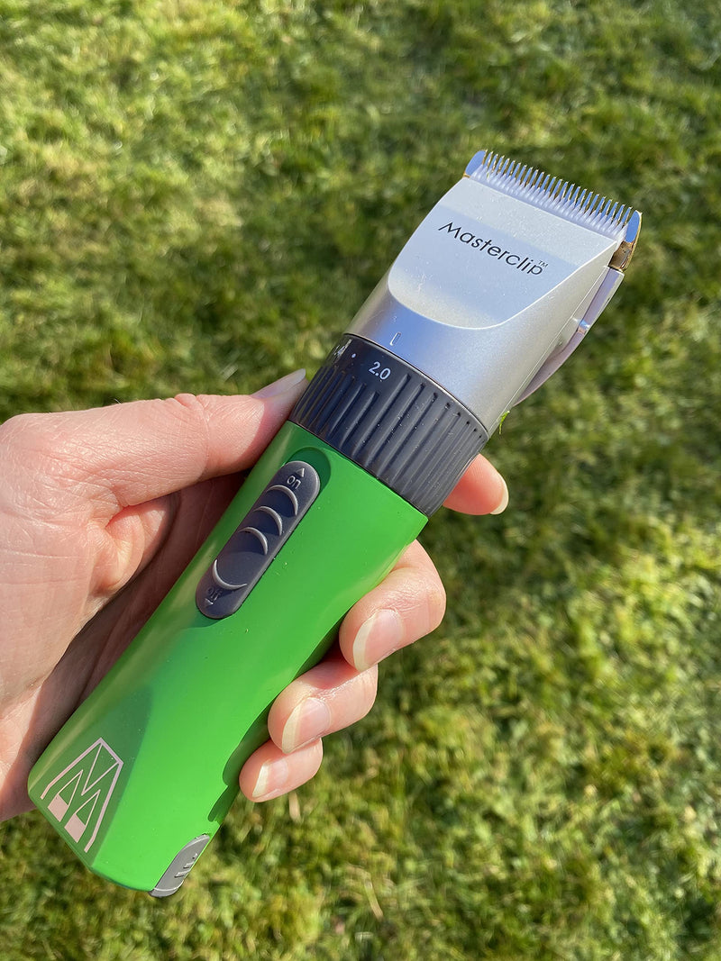 Masterclip Showmate Dog Cordless Pet Hair Trimmer | Adjustable cutting length | Professional Quality | Quiet, Rechargeable | GREEN - PawsPlanet Australia