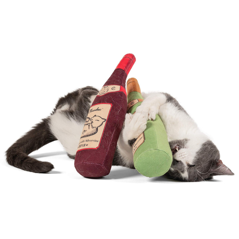 [Australia] - Twin Critters Organic Silvervine Catnip Toy Wine Bottle Refillable Plush 2-Pack for Cats & Kittens No Artificial Ingredients - More Powerful Than Catnip - Great Gift for Wine Lovers 