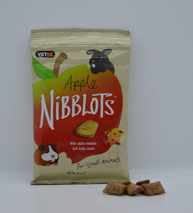 VetIQ Apple Nibblots, 4x 30g, Tasty Hamster Treats with Real Fruit For Your Guinea Pig/s or Hamster/s, Guinea Pig Treats with Added Vitamins, Pet Remedy For Skin & Coat with Rosemary Extract - PawsPlanet Australia