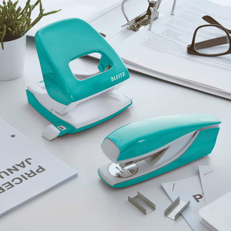 Leitz stapler, 30 sheet stapler with 200 staples, metal stapler with plastic elements, WOW series, ice blue, 55021051 cardboard packaging - PawsPlanet Australia