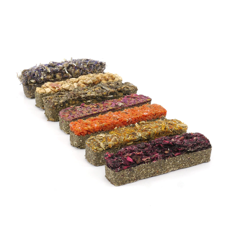 Naturals Luxury Flower, Fruit & Veg Bar Treats for Small Animals (7pc), Pack of 42 (6 packs of 7) - PawsPlanet Australia