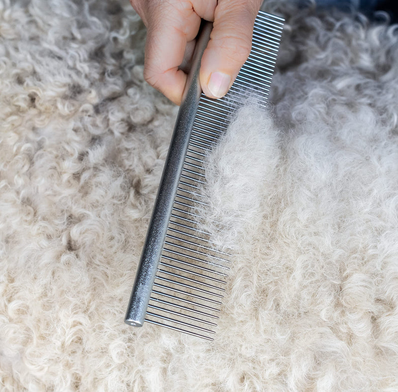 Mikki stainless steel comb for dog and puppy care, including when changing fur, for Poodle crosses such as Cockapoos, Labradoodles, Cavapoos, Maltipoos and Golden Doodles, blue - PawsPlanet Australia