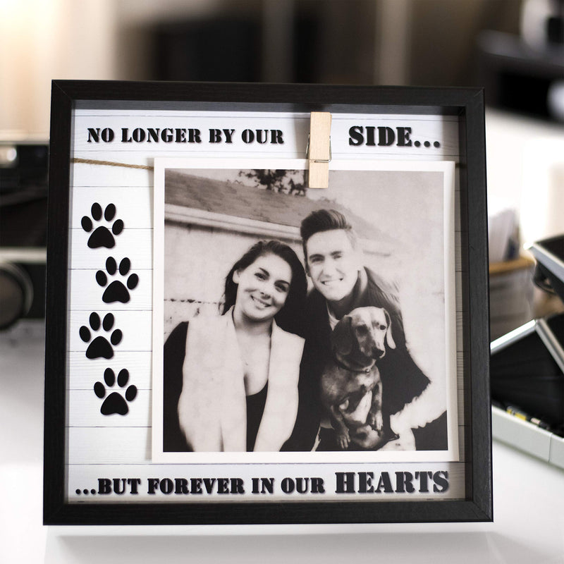 [Australia] - Pet Memorial Picture Frame for Dog or Cat. Clever Design to fit 4x6 - 5x7. Loss of Dog or Cat Sympathy Photo Frame with Clip. Text "Forever in Our Hearts”. Black Wood Frame 10”x10” 