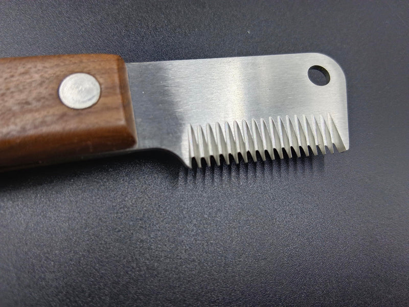 Lushly Dog Trimming Knife Pet Shaving Comb Grooming Accessories Combs Comb with Wooden Handle for Dogs Cats - PawsPlanet Australia