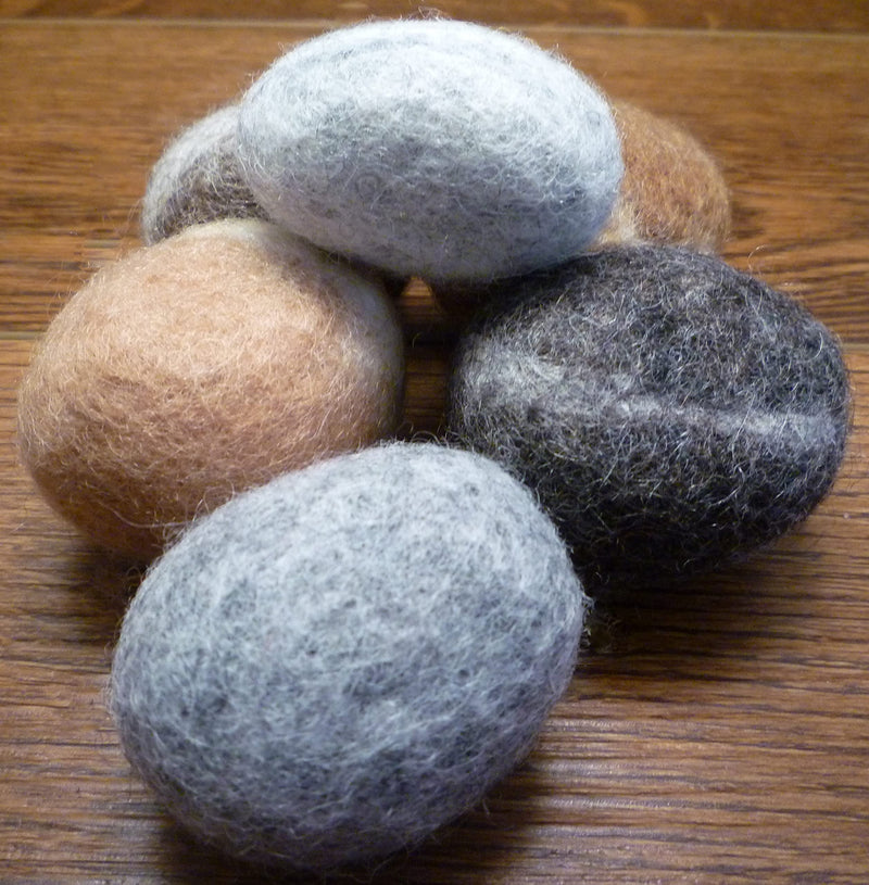 Earthtone Solutions Wool Cat Toys - Natural Handmade Felt Ball Toys for Indoor Cats and Kittens - PawsPlanet Australia