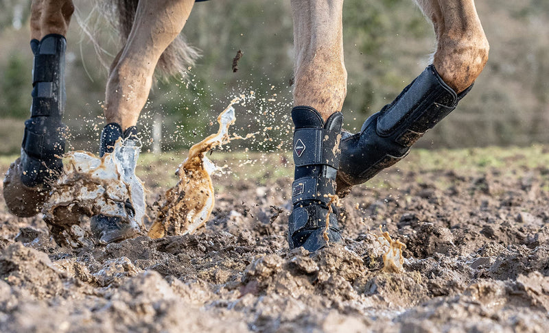 LeMieux Turnout Horse Boots Pair with Elasticated, Angled Strap & Ventilated Neoprene Ideal for Sensitive Skin S Black - PawsPlanet Australia