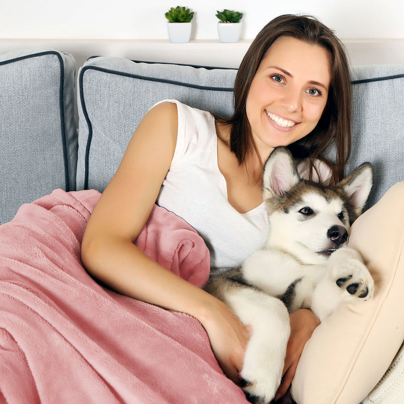 PETMAKER Waterproof Pet Blanket Collection – Reversible Throw Protects Couch, Car, Bed from Spills, Stains, or Fur, Dog and Cat Blankets Pink Large - PawsPlanet Australia