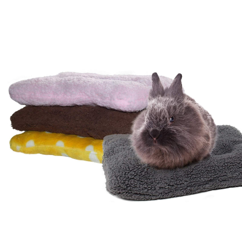 [Australia] - RYPET Guinea Pig Bed - Square Plush Warm Sleep Mat Pad for Squirrel Hedgehog Rabbit Chinchilla and Other Small Animals, Random Color M(11.8 x 8.7inch) 