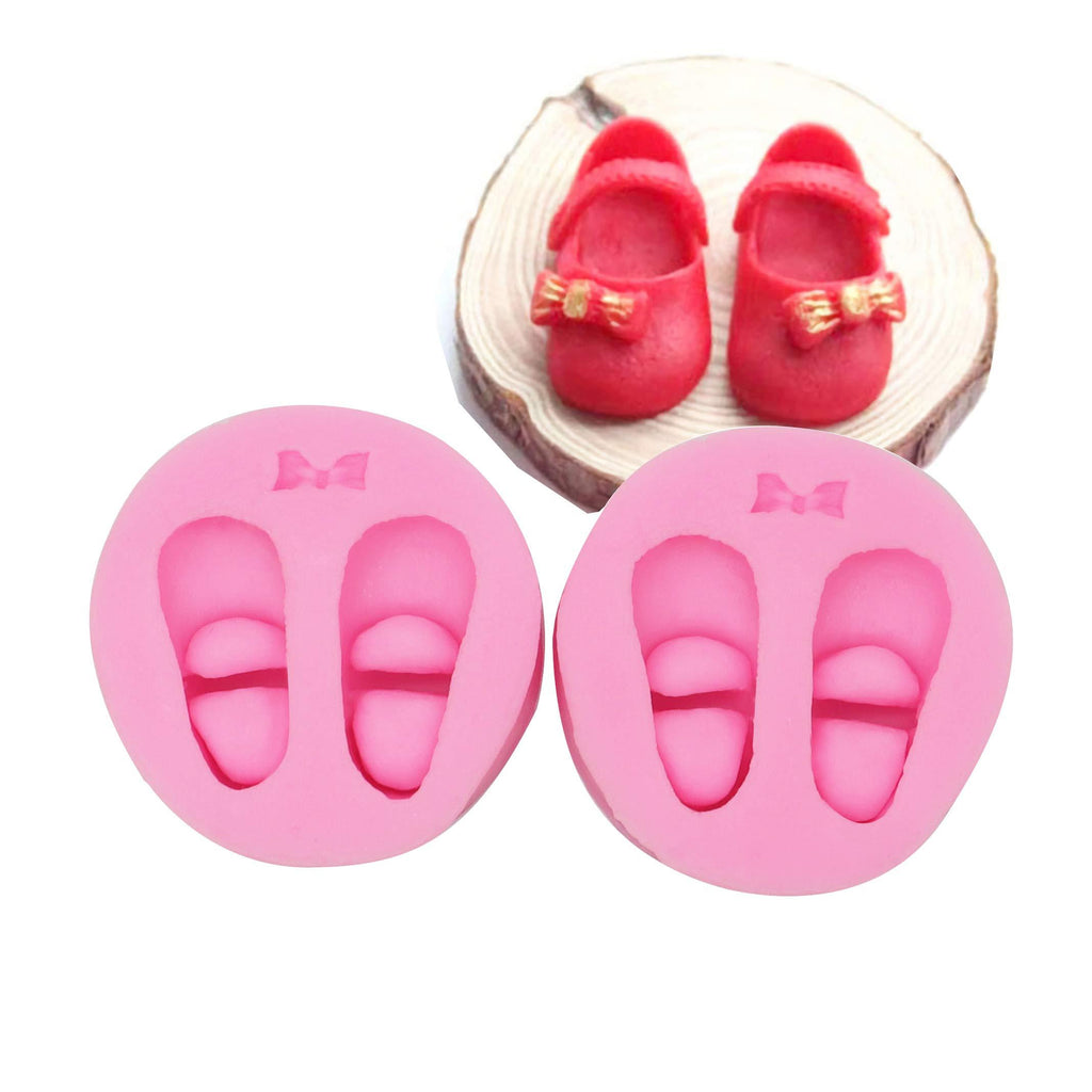 HengKe 2 Pcs Baby foot print Baking Molds 3D Baby Shoe Pair with for Fondant Fimo Clay, Soap Cake Icing Decoration Sculpted Flower royal Lace baroque scroll Silicone Mold Fondant Mold - PawsPlanet Australia