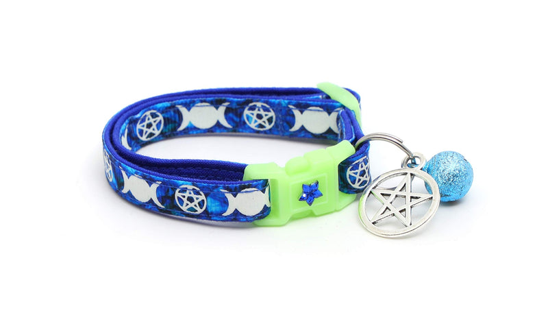 Wicca Cat Collar with Occult Charm & Bell | Witch’s Familiar on Pentacle Cat Collar | Witch Kitten Collar Charms | Glow in The Dark | Safety Breakaway Collar (Small(10lbs & Less), Sapphire) Small(10lbs & Less) - PawsPlanet Australia
